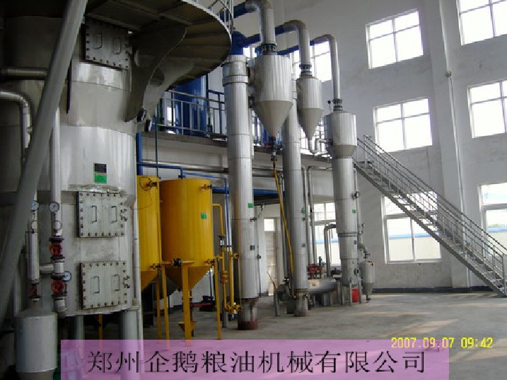 浸出油設(shè)備，浸出油設(shè)備哪家好，小型浸出設(shè)備，浸出器